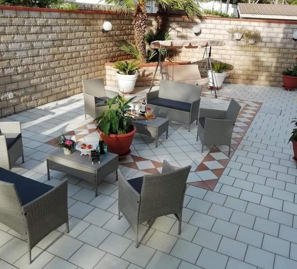 Dolcesosta B&B Marina Di Pulsano Kültér fotó